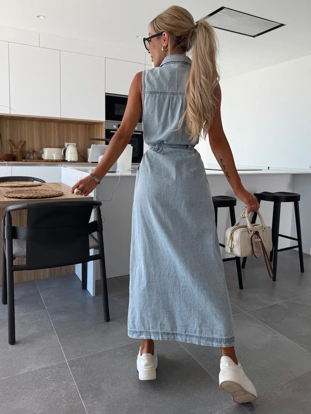 MOREAU LYON | ROBE EN JEAN MODERNE POUR FEMME