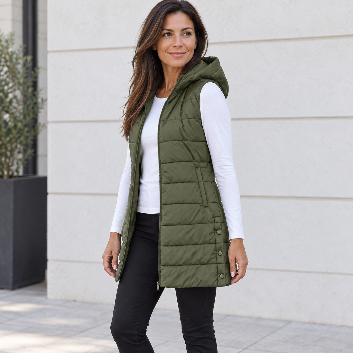 MOREAU LYON | GILET LONG MATELASSÉ À CAPUCHE POUR FEMMES