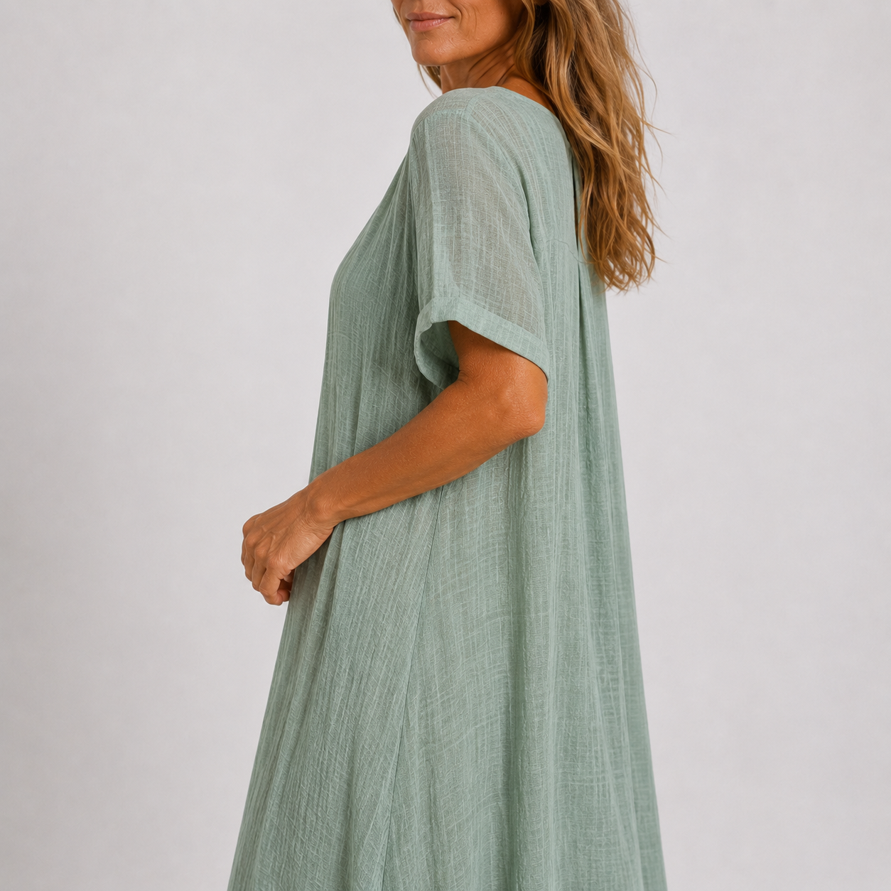 MOREAU LYON | CLASSIQUE ROBE À COL EN V POUR FEMMES