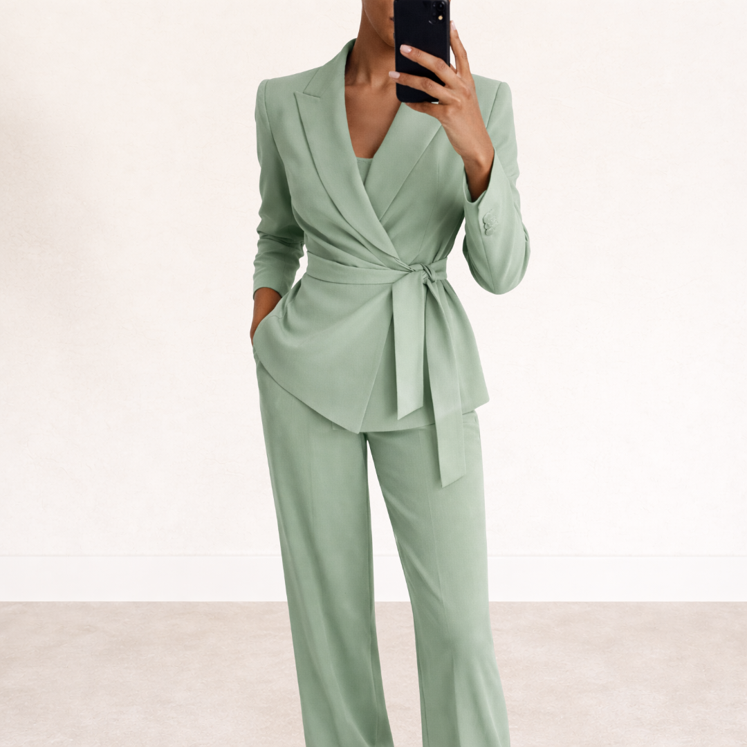 MOREAU LYON | COSTUME CHIC ET MINIMALISTE POUR FEMMES