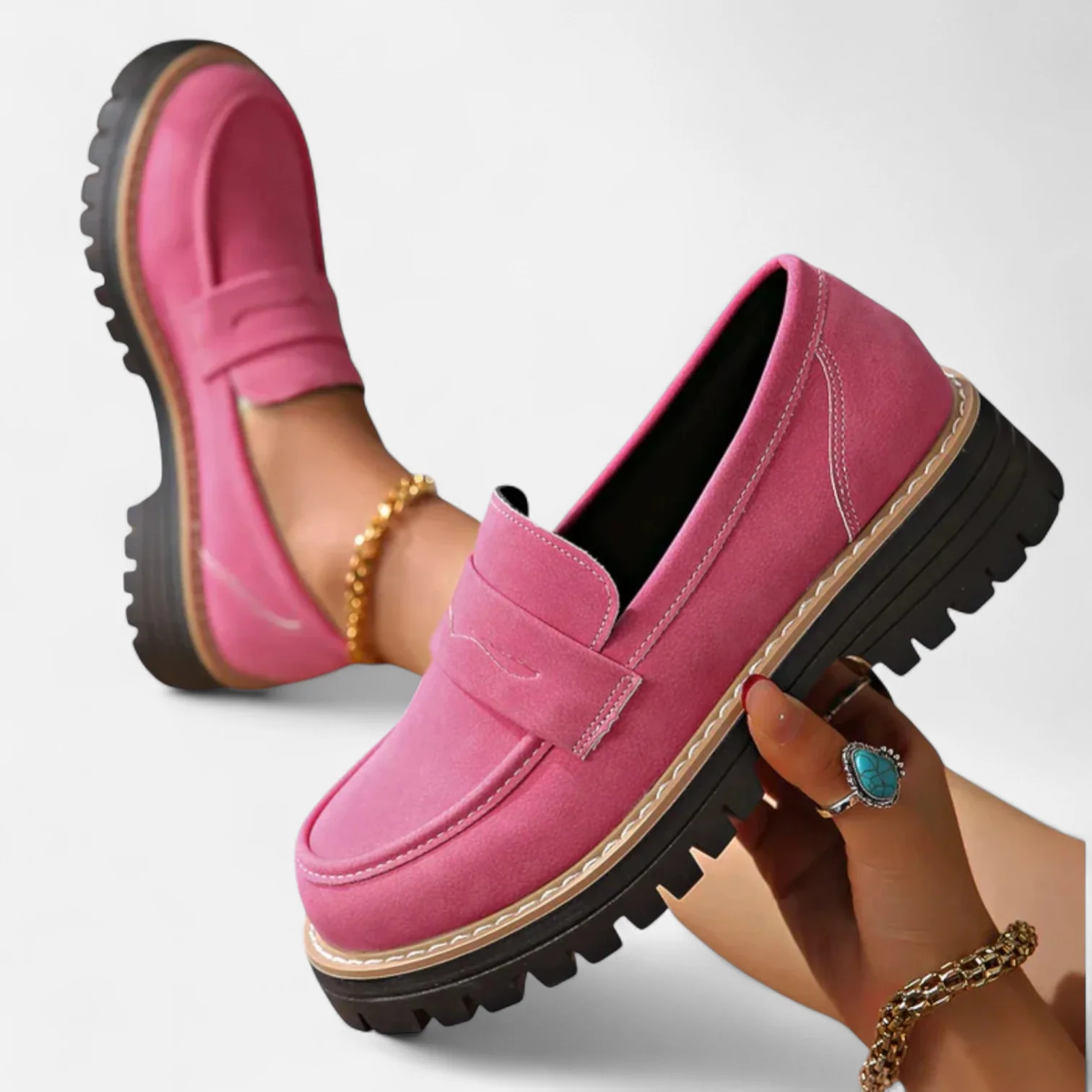 MOREAU LYON | MOCASSINS SLIP-ON EN DAIM URBAIN POUR FEMME