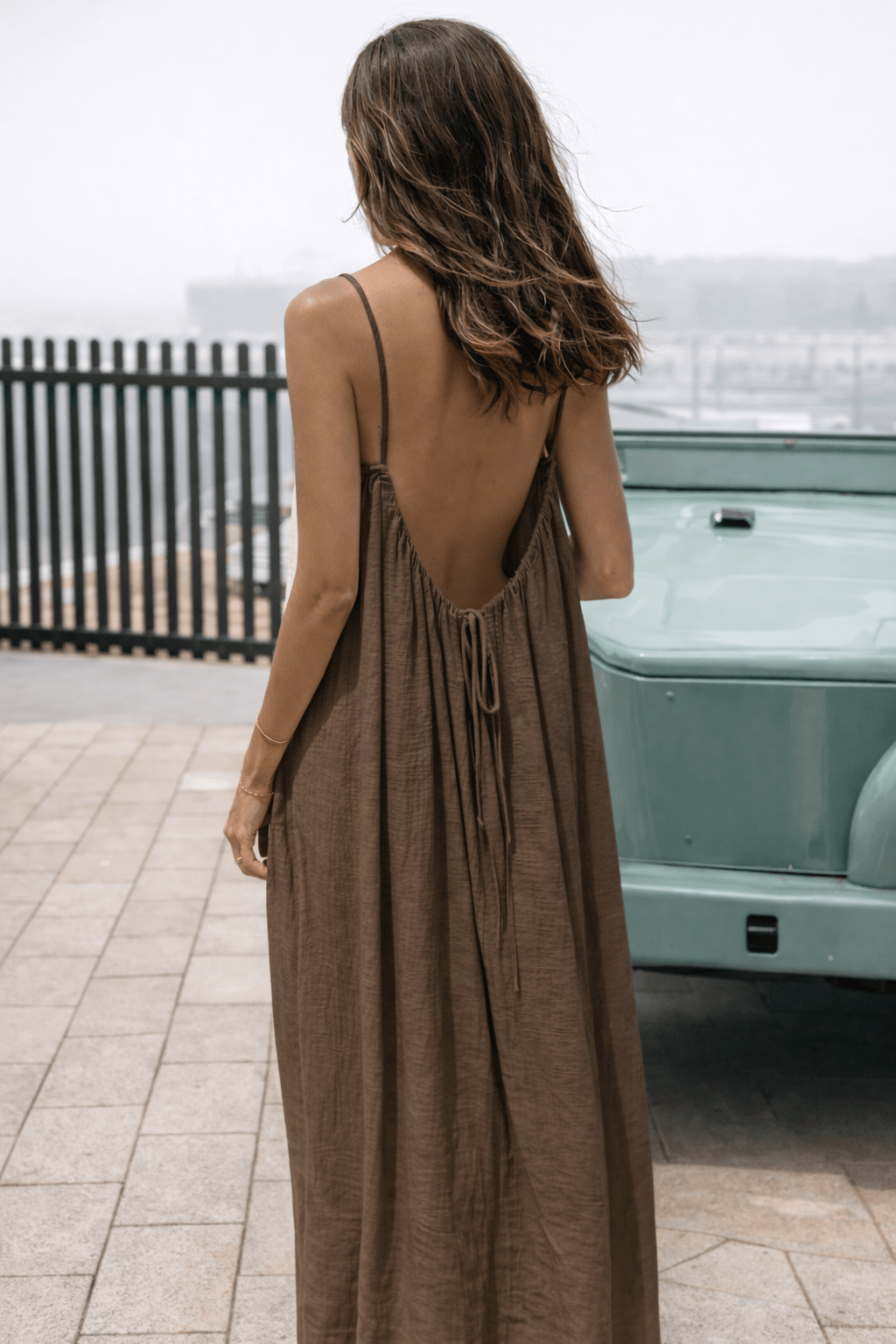 MOREAU LYON | ROBE MAXI À DOS DÉCOUVERTE POUR FEMMES